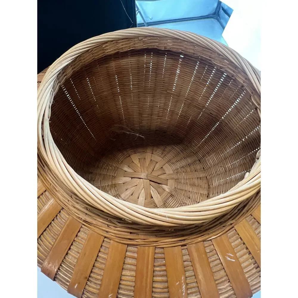 Vintage basket 40's hand-woven bamboo rattan ginger jar lidded handle pedestal